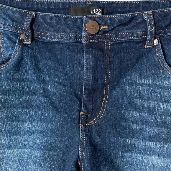 1822 DENIM | Blue Wash Raw Frayed Hem Side Slits High-Rise Jean Shorts Size 14 - Picture 7 of 11